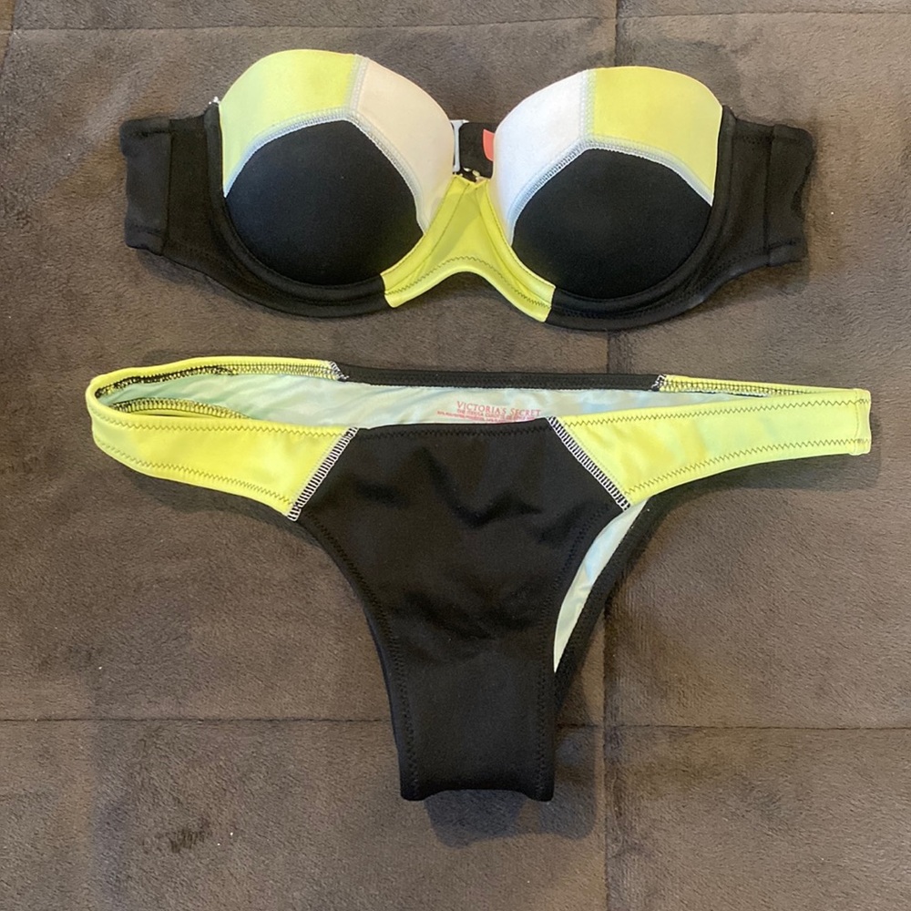 Womens Victoria’s Secret bikini size small